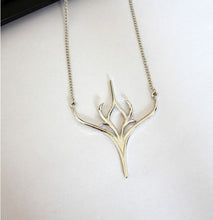 10pcs/lot 2016 Deer Head Necklace Deer Horn Jewelry Female Long Chain Choker Simple Popular Wholesale Gold Silver Necklace N034