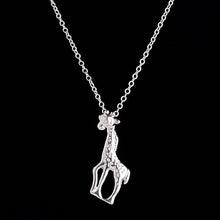 10pcs/lot 2016 Silver Cute Giraffe Long Chain Small Pendant Simple Animal Unique Necklace Girl Gift Party Wholesale Jewelry N150