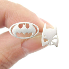 10pcs/lot Batman Themed Bat Mask and Logo 2015 Stud Earrings Gold Silver Rose Gold Super Heroes Simple Wholesale Ear Studs E076