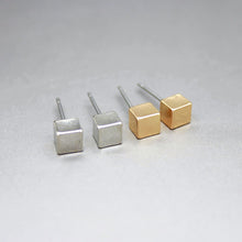 10pcs/lot Silver/Gold/Pink Tiny Square Stud Earrings For Women Simple Cute Lovely Elegant Girls Party Wholesale Ear Studs E082