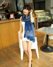 150 * 60cm New Fashion Velvet Chiffon Scarf retro blue and white chiffon scarves Ms. tide models Scarves wholesale