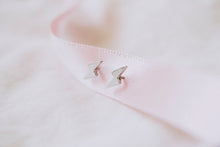 1pc Gold&Silver&Rose Gold Platinum Plated Thunderbolt Stud Earrings For Women Elegant Unique Jewelry Cute Ear Studs E050