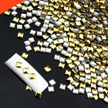 200 pcs/ set  6 styles silver / 3D shiny metallic luster Nail decoration wheel round stickers area punk rivet studs